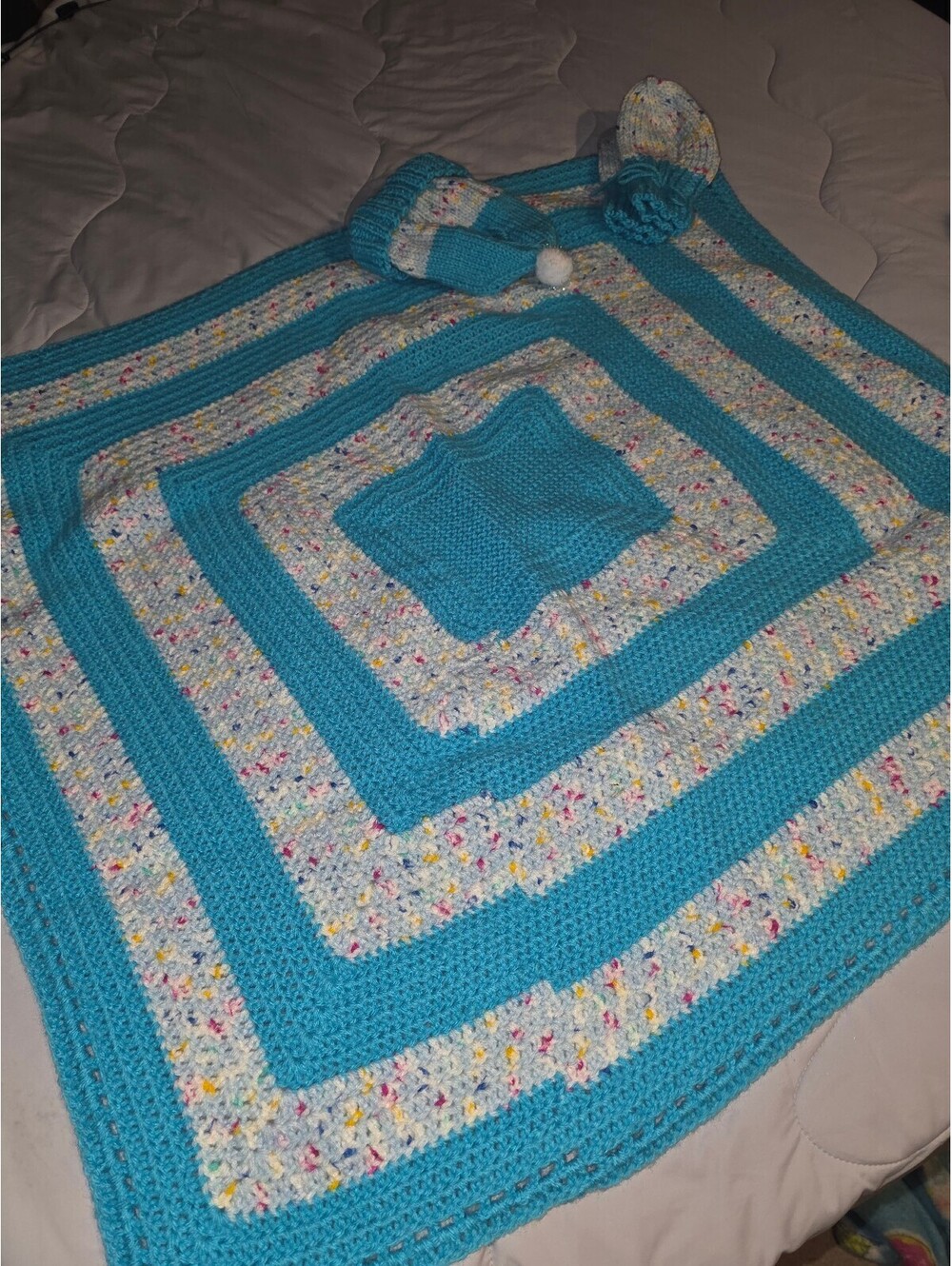 Handmade Crochet Afghan 30"x30” Baby Crib/Throw Blanket w/ hat & mittens Granny